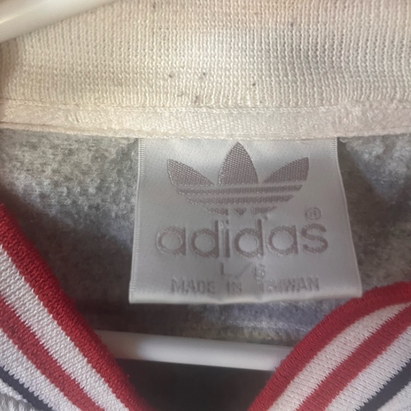 Vintage adidas sweatshirt - Picture 4 of 5